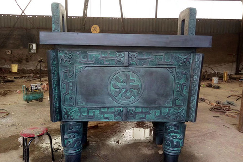 寺庙铸铜雕塑