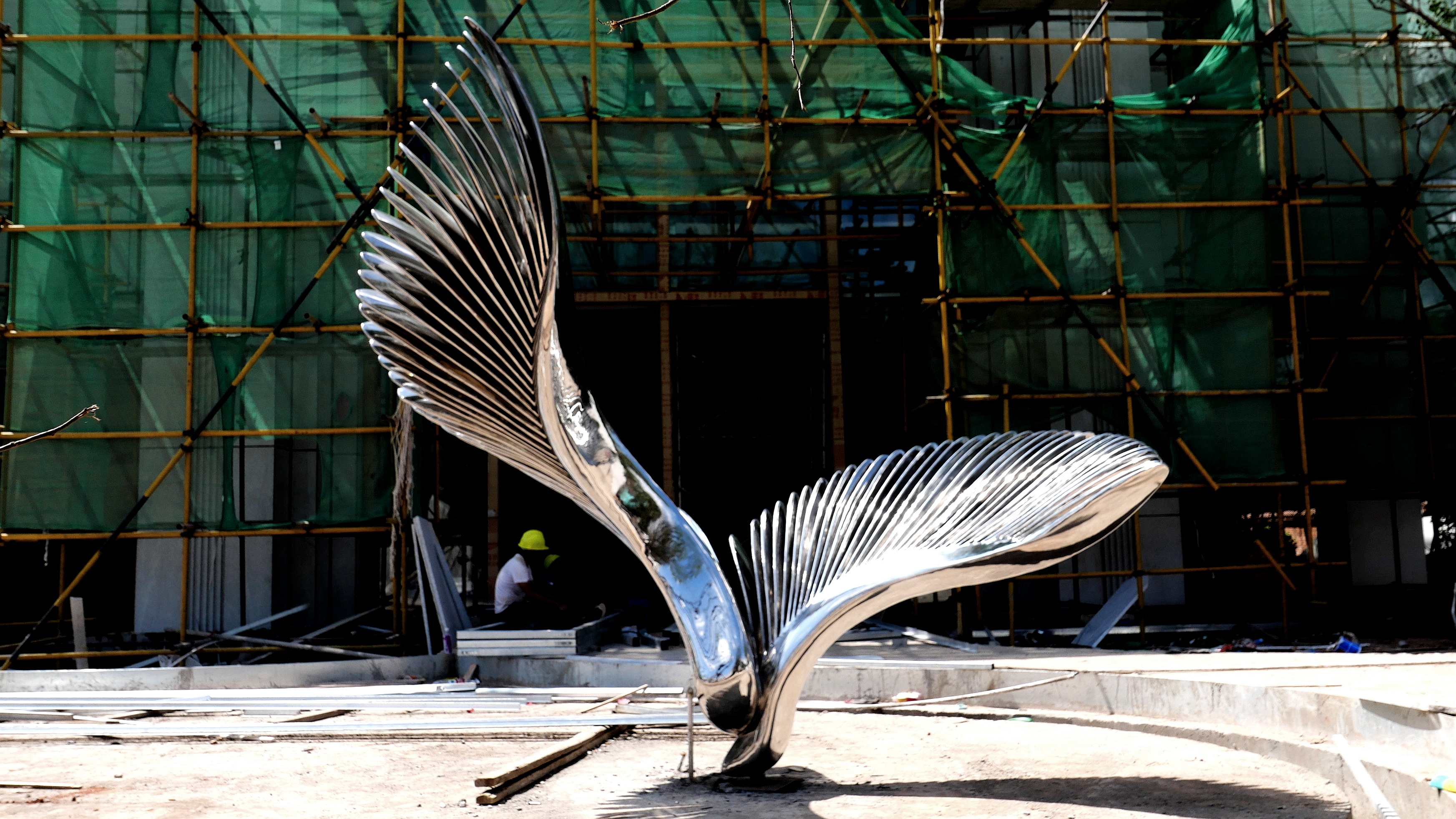 大华集团昆明不锈钢雕塑项目